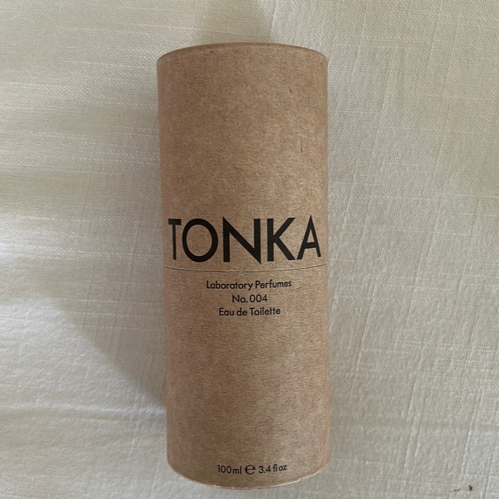 Tonka laboratory No. 004 perfume.